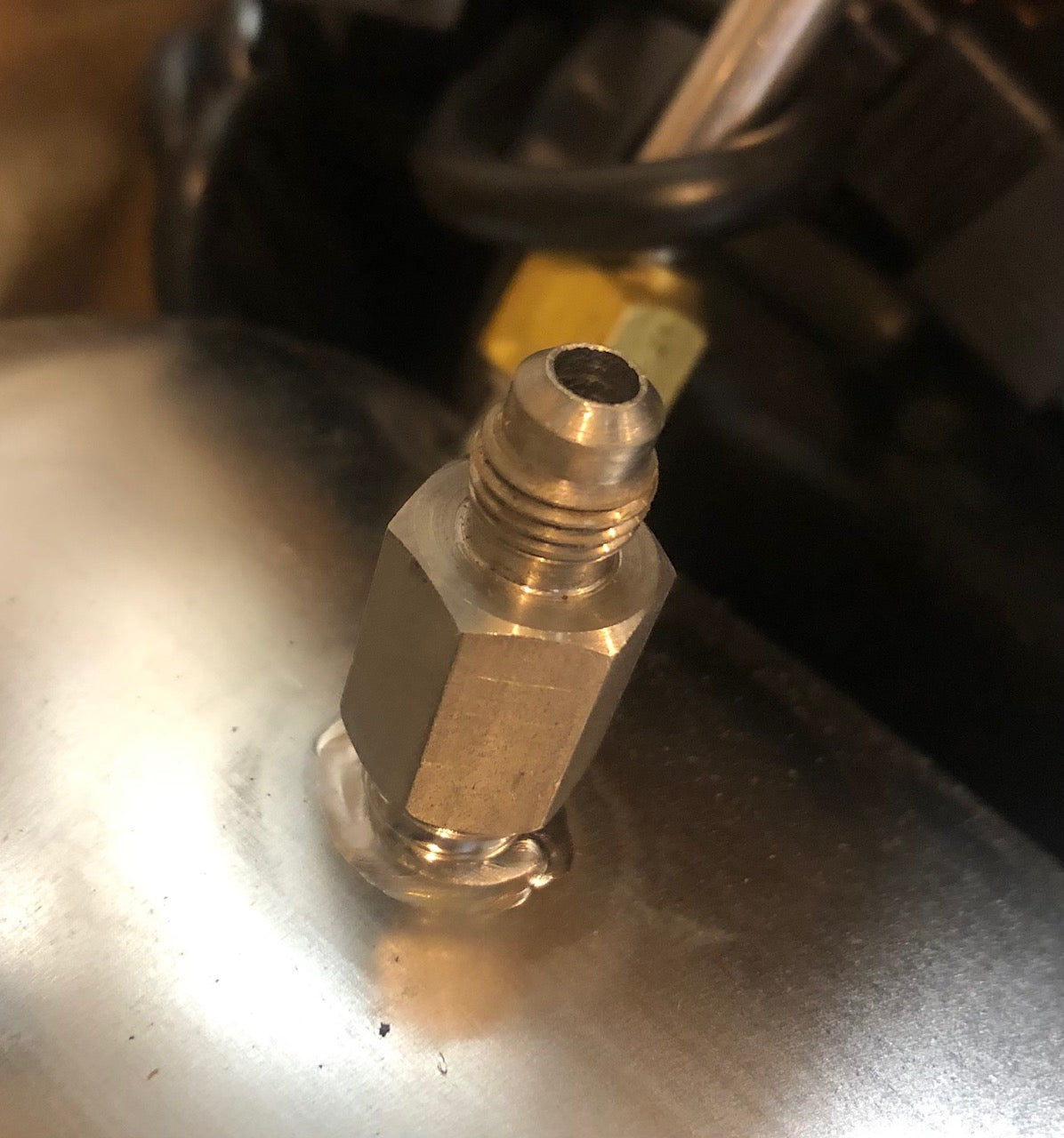 Mc Cann's Big Mac Gas Check Valve with Washer 1/4 FFL gas check valve - 9970