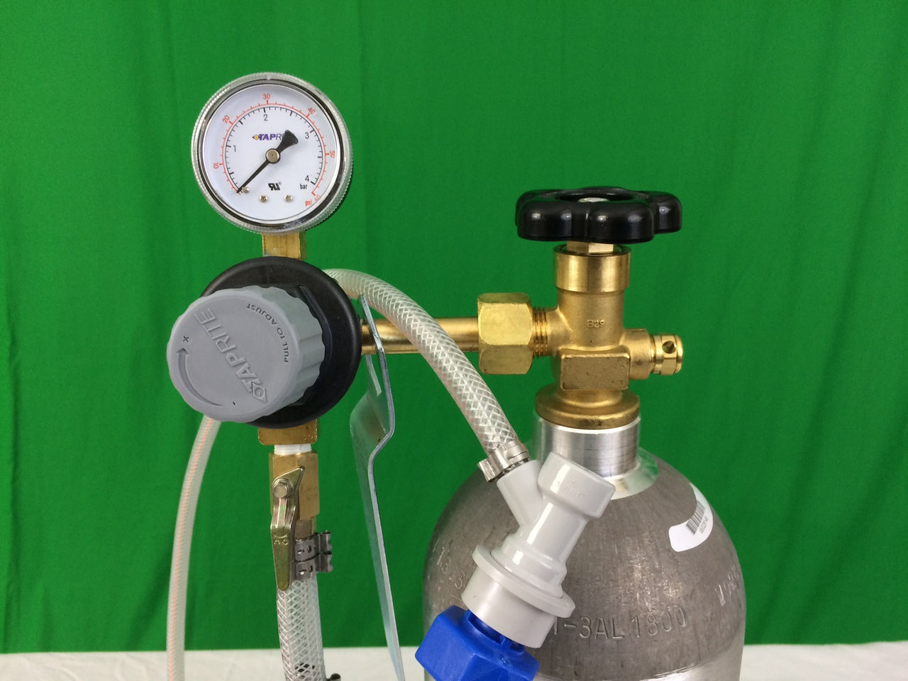 Soda Carbonating Bottling Kit, Single Regulator